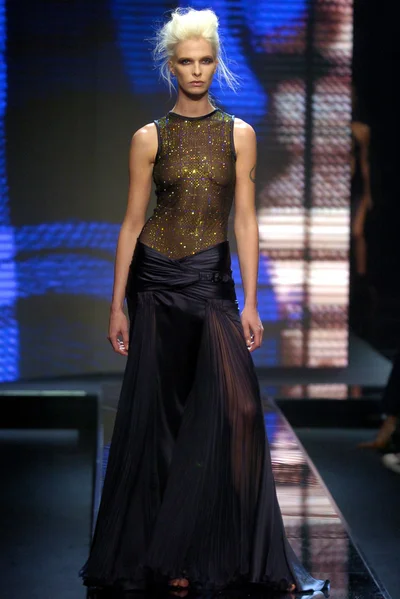 Look 50